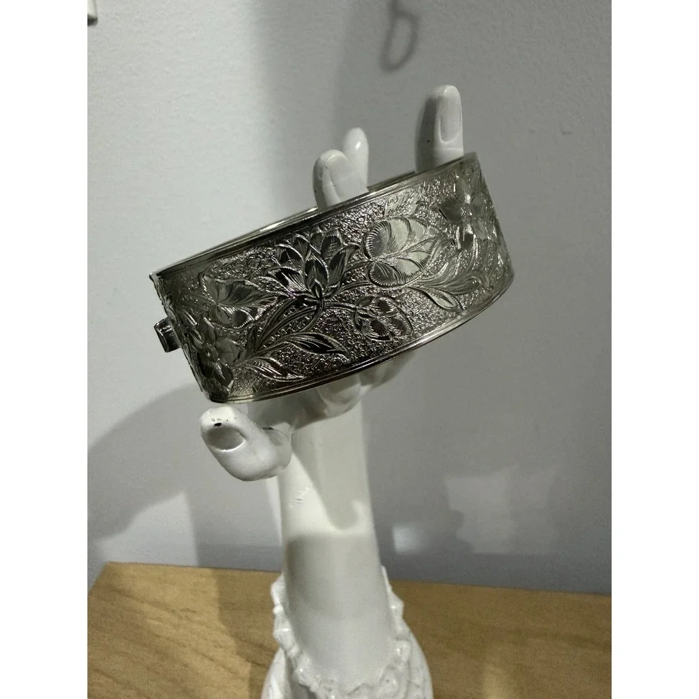 Vintage Silver Tone Wide Hinged Cuff Bracelet Sunburst Floral Design
